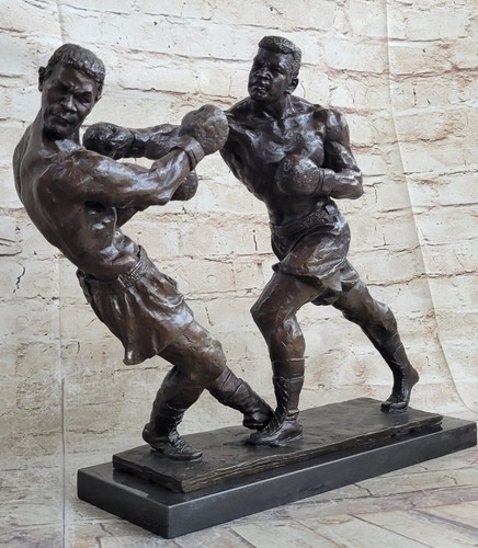Two famous boxer called second - boxer,